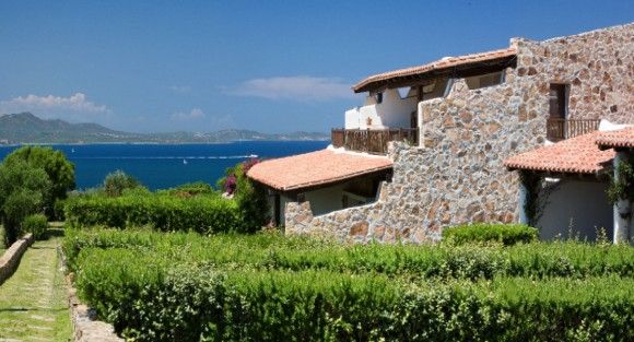 Fronte Capo Figari